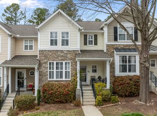 5901 Hourglass Ct, Raleigh, NC 27612