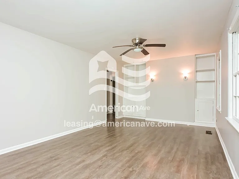 1464460_007_main_bedroom_7.jpg