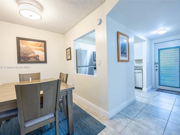3rd image of 8000 N Sunrise Lakes Dr #103