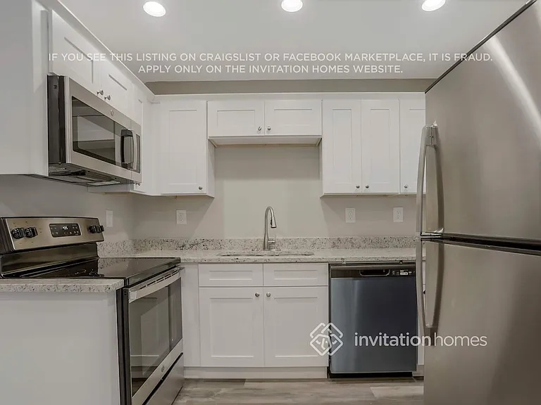 212 Glenrose Cir SW — Photo 8