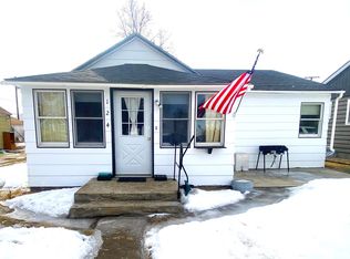 124 S 6th St E, Malta, MT 59538