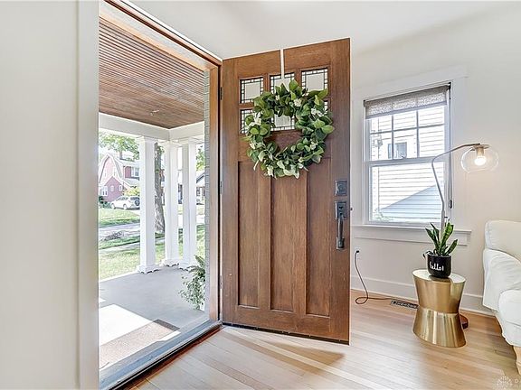 4th image of 251 Monteray Ave