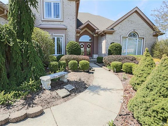 2nd image of 9491 Lantern Way