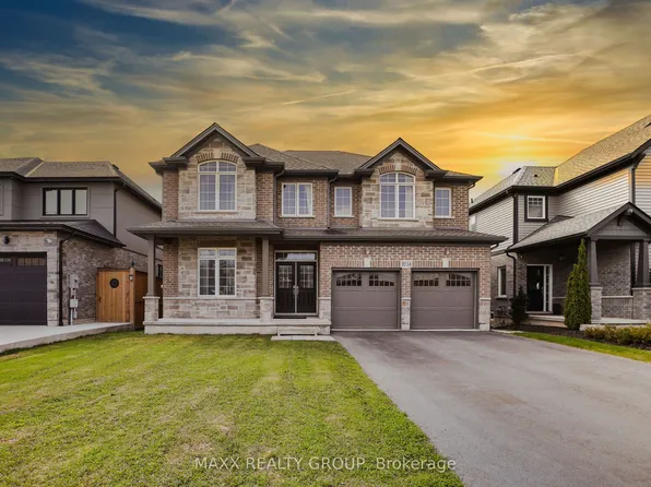 9354 Shoveller Dr, Niagara Falls, ON L2H 0M3