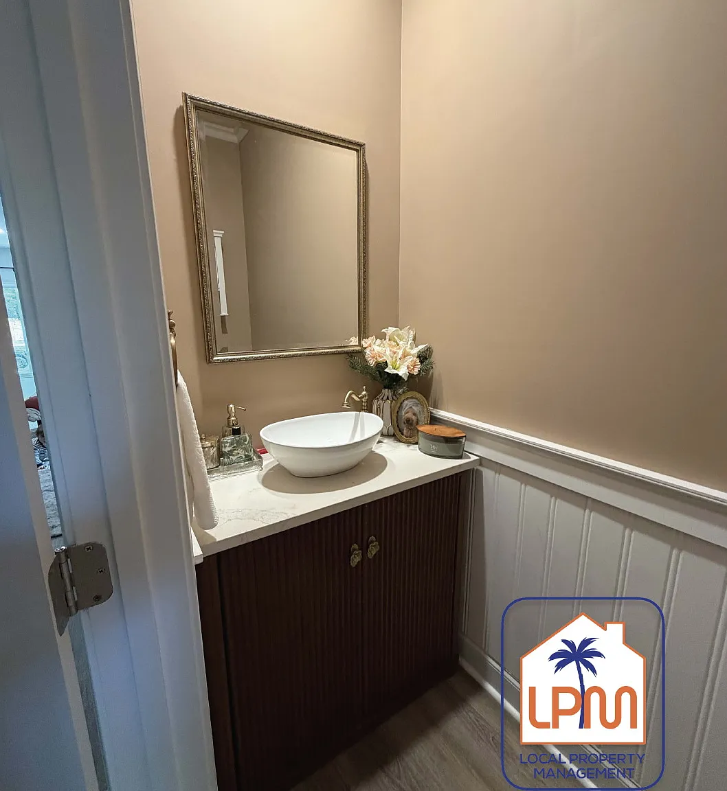 4 bed, 3.5 bath, 2037 sqft, $2,950 — Photo 3