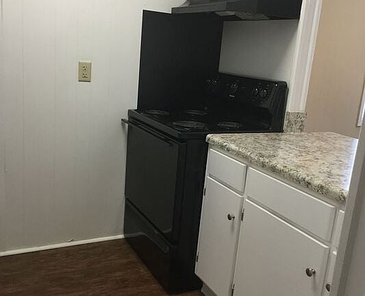 2nd image of 301 Barcelona Dr #82H