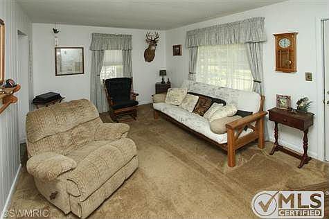 5th image of 277 Sigel Ave