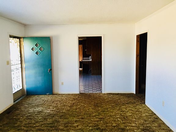 3rd image of 205 Martin Dr