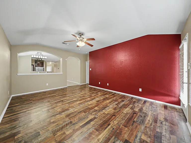 4907 Bayer Hollow Dr — Photo 10