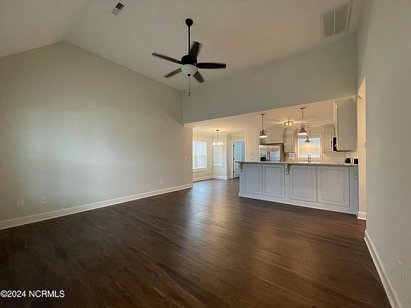 4th image of 1525 Penncross Drive