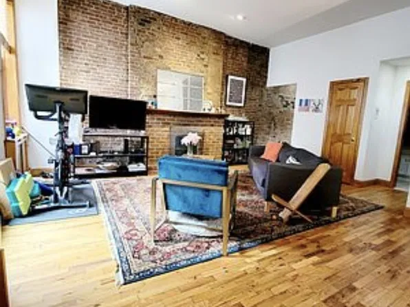 154 West 74th Street image 1 of 5