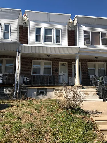 5240 Sylvester St Photo 1