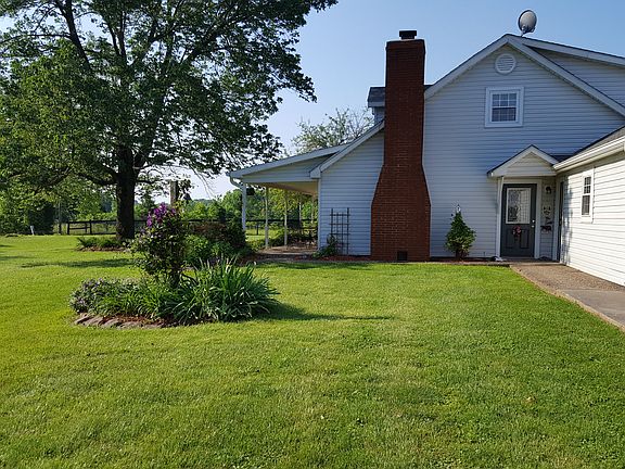 Fireplace w/insert, garage