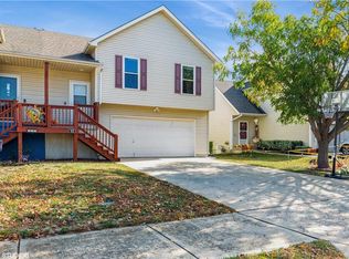 415 S Woodson Ln, Gardner, KS 66030