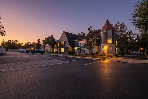 Foxcroft Apartments Photo 1