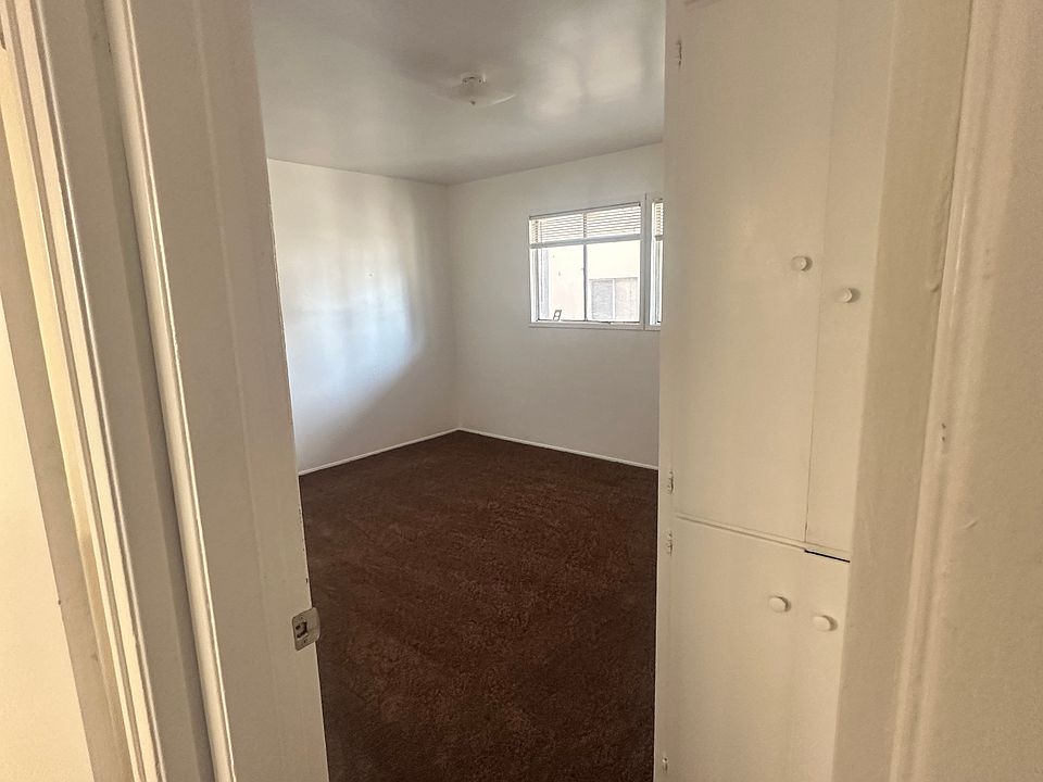 1st image of 144 N Vecino Dr