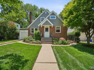 666 Kent Ave, Teaneck, NJ 07666