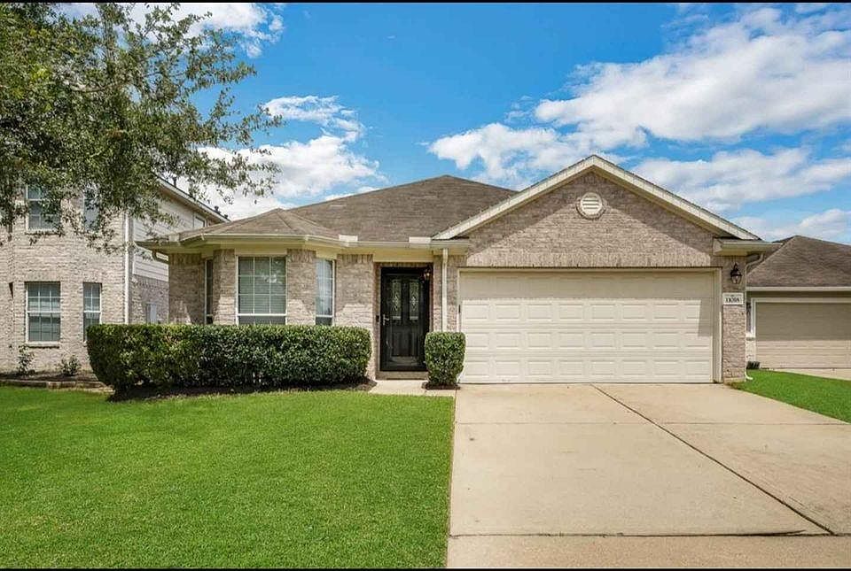1st image of 11018 Shumard Oak Ct