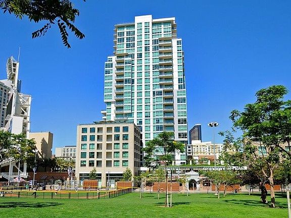 4th image of 325 7th Ave Unit 602