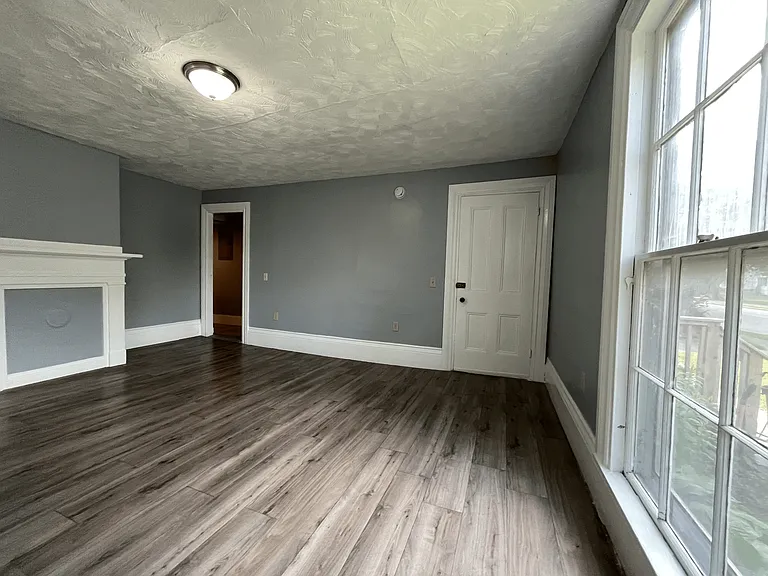 199 Main St #1 — Photo 10