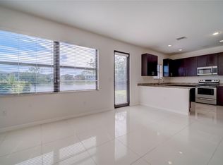 736 NE 193rd St #736, Miami, FL 33179