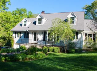 55 Knollcrest Rd, New Fairfield, CT 06812