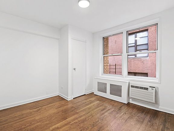 3rd image of 101 W 23rd St APT 6Q