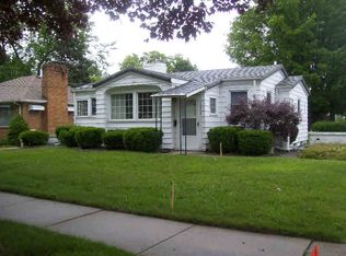 1802 Fremont St, Bay City, MI 48708