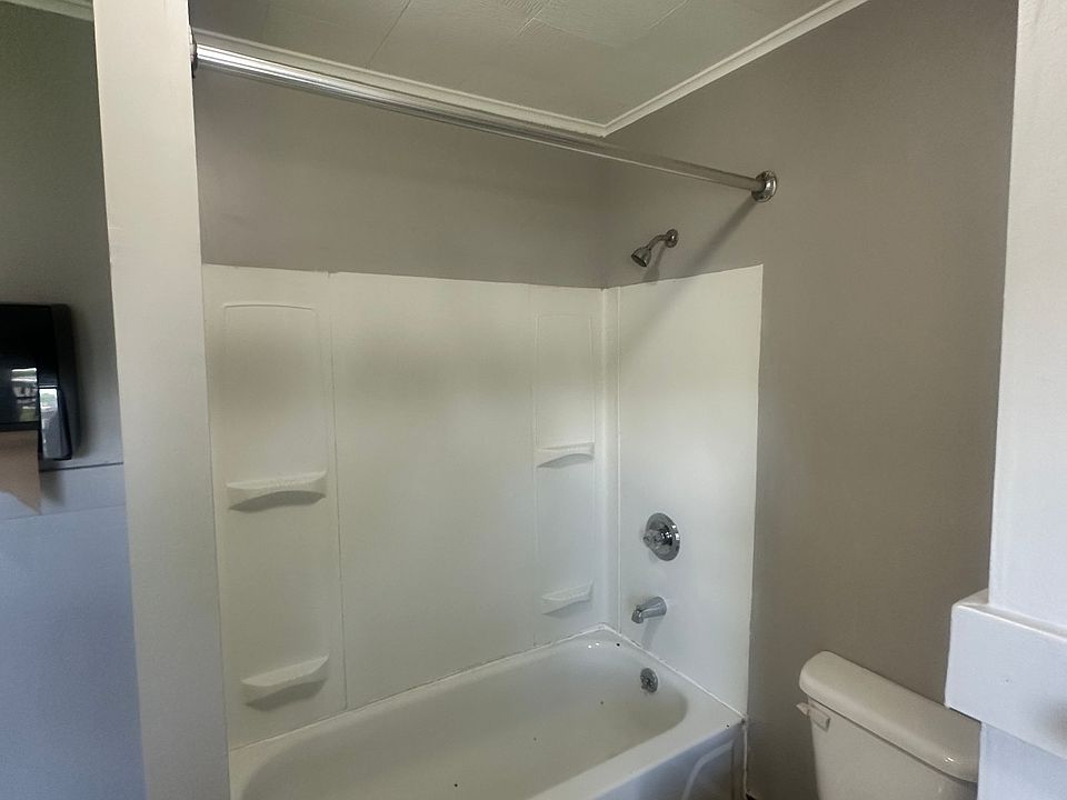 1st image of 1024 Midland Ave #2