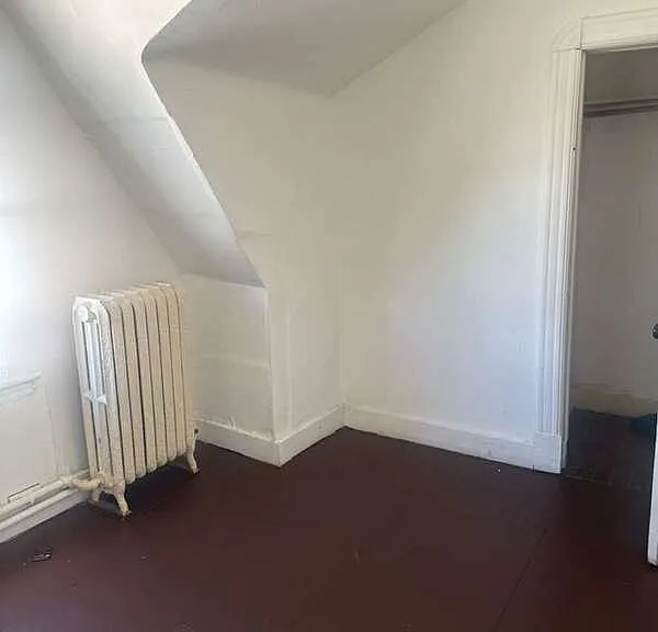 476 Hudson Ave #3 — Photo 15