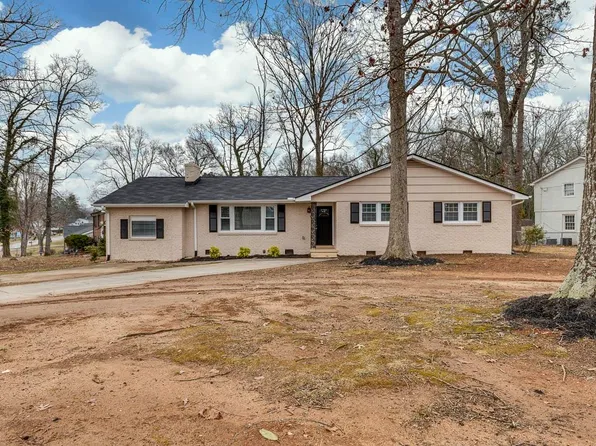 1 Pine Creek Ct, Greenville, SC 29605