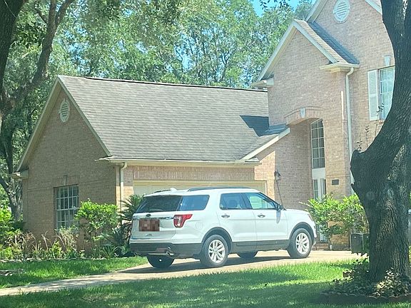 3rd image of 2103 Claire Ct
