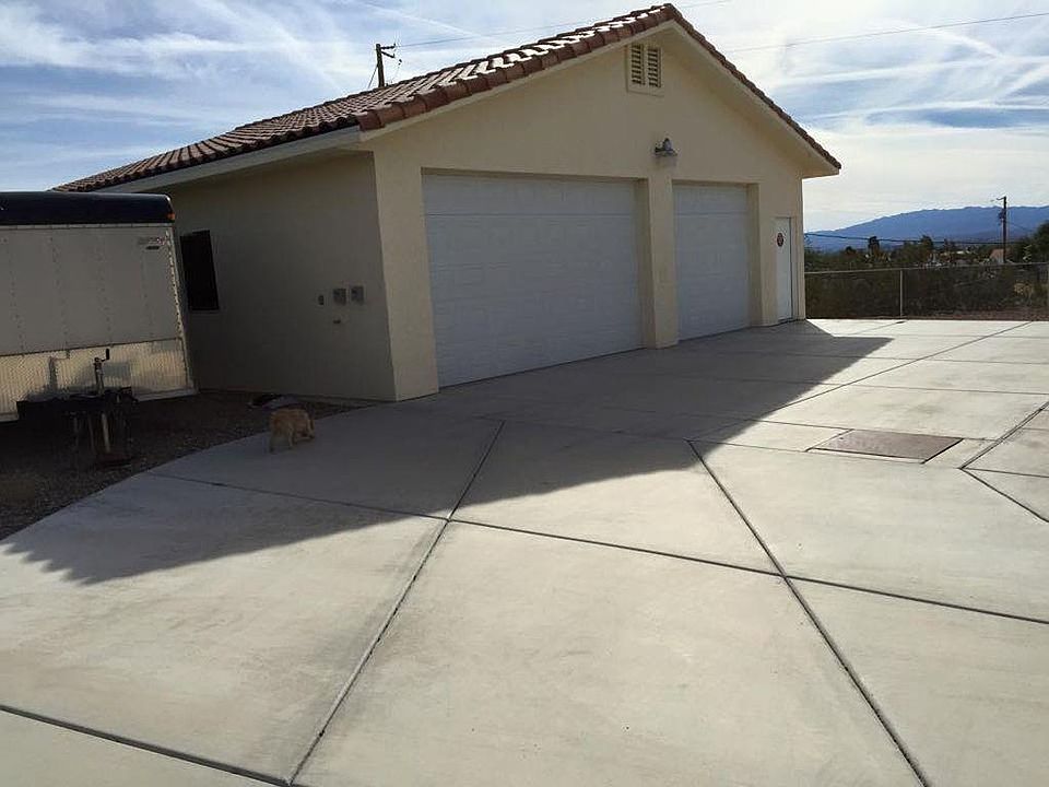 36x36 Garage