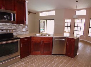 11802 Country Cove Way, Tampa, FL 33635