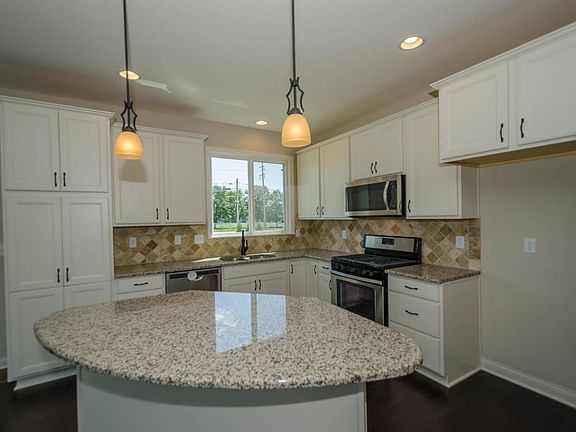 httpphotos.listhub.net CCOMLSOH 217001734 3 lm 20180309T215649