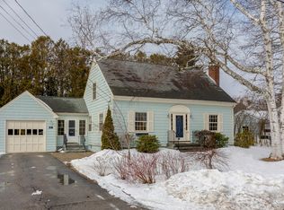 23 Andrews Ave, Falmouth, ME 04105