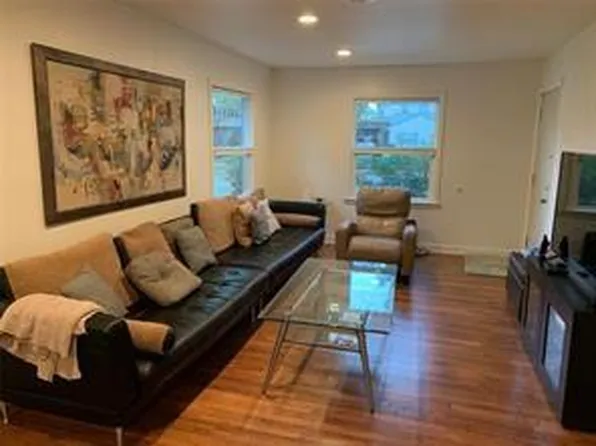6613 Westview Dr, Houston, TX 77055