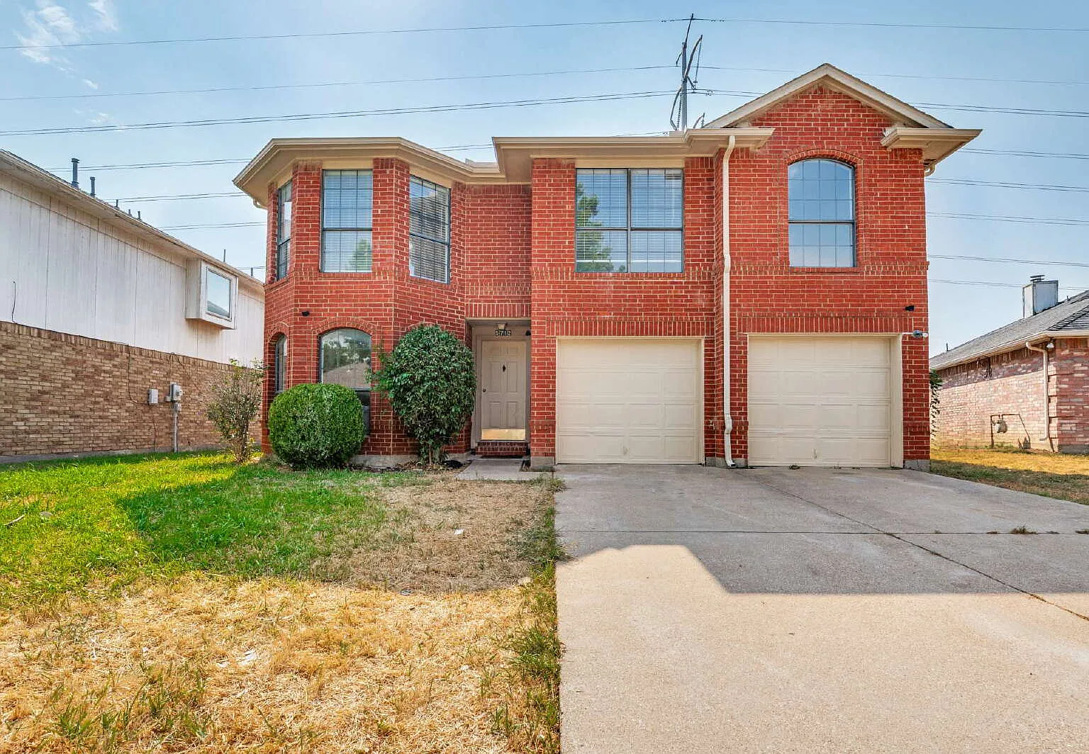 4 bed, 2.5 bath, 3020 sqft, $3,000 — Photo 2
