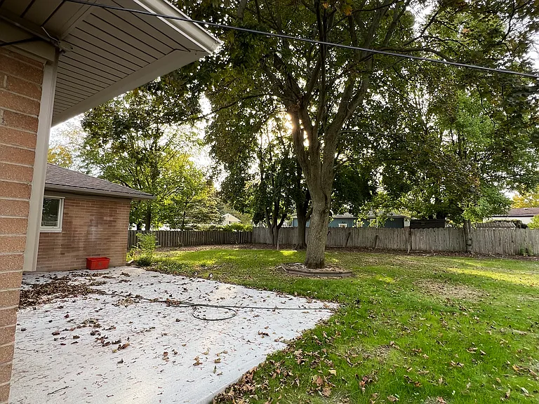 37910 Minton St — Photo 4