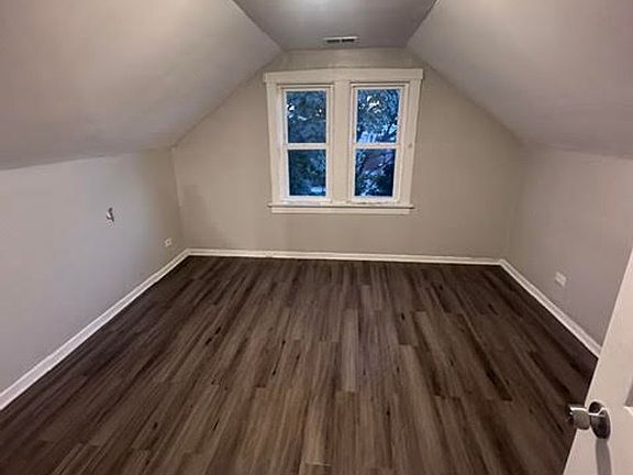 4th image of 3128 W 54th St #2F