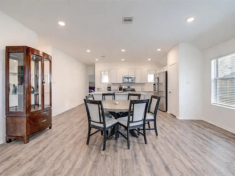 2904 Cordova Hill Dr — Photo 20