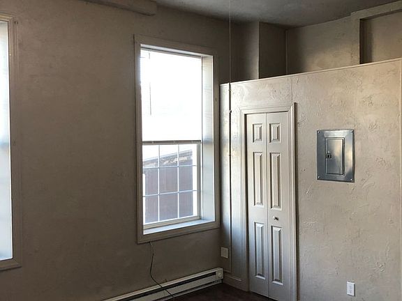 5th image of 1 E Main St APT 3