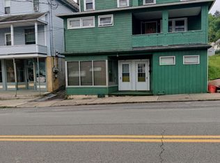 59 E Main St, Glen Lyon, PA 18617