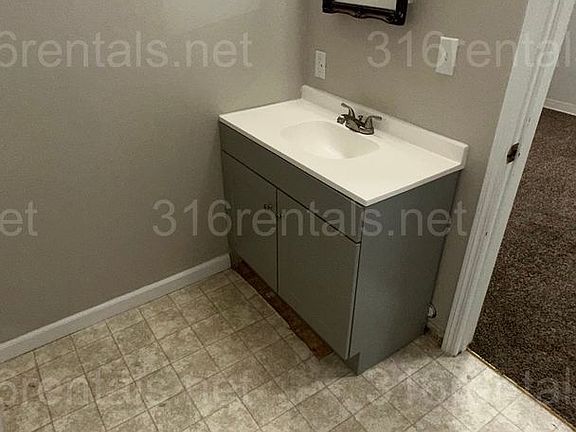 4th image of 865 N Nims Ave #3