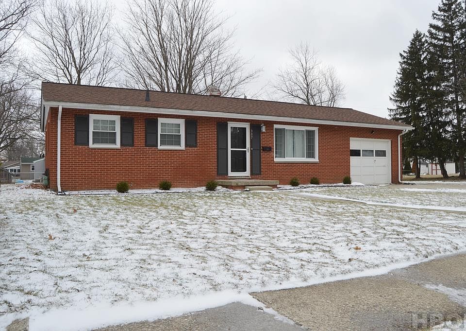 1st image of 307 Edinborough Dr