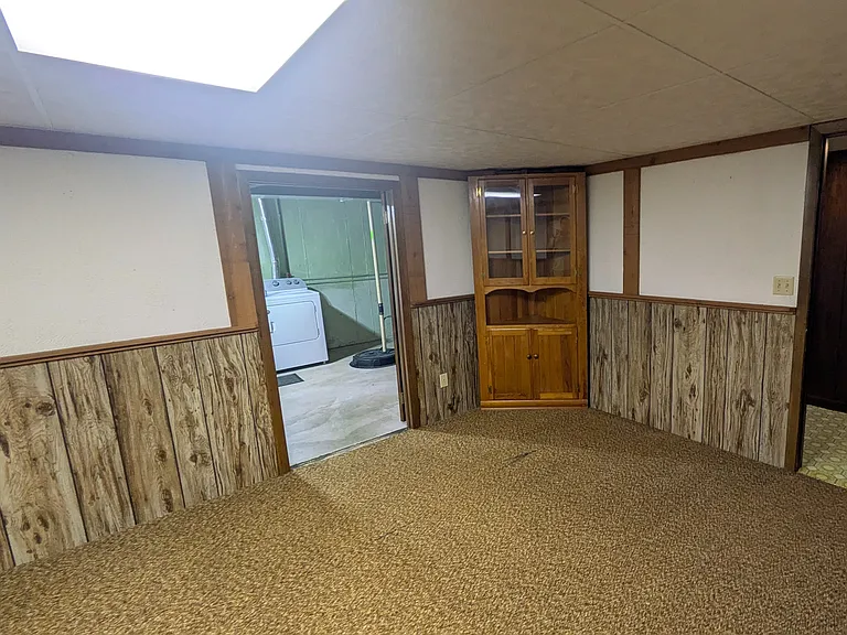 2519 N Taylor Dr — Photo 14