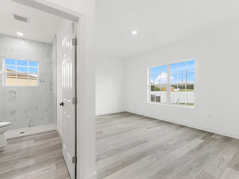 602 Desmoines Ct — Photo 31