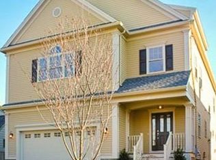 10 Freemont St, Lexington, MA 02421