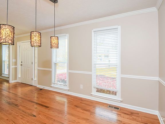 5th image of 4609 Pine Harbor Ct NE