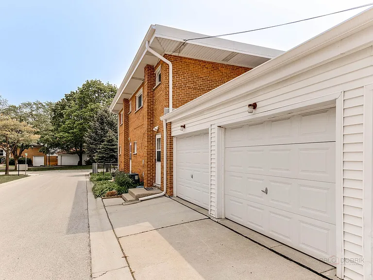 416 S Edward St #416 — Photo 17